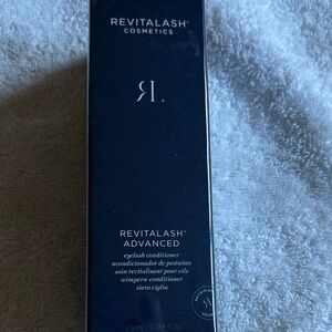 RevitaLash Advanced Eyelash Conditioner - Black